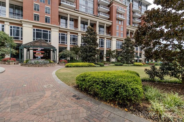 $1,925,000 | 435 South Tryon Street, Unit 901, Charlotte, NC 28202