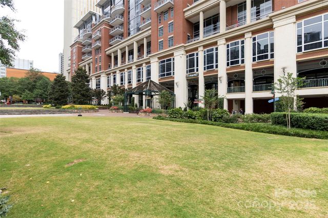 $1,925,000 | 435 South Tryon Street, Unit 901, Charlotte, NC 28202