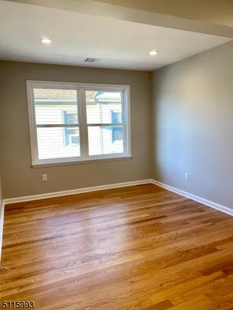 $3,400 | 212 North 16th Street, Kenilworth, NJ 07033