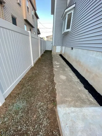 $3,400 | 212 North 16th Street, Kenilworth, NJ 07033