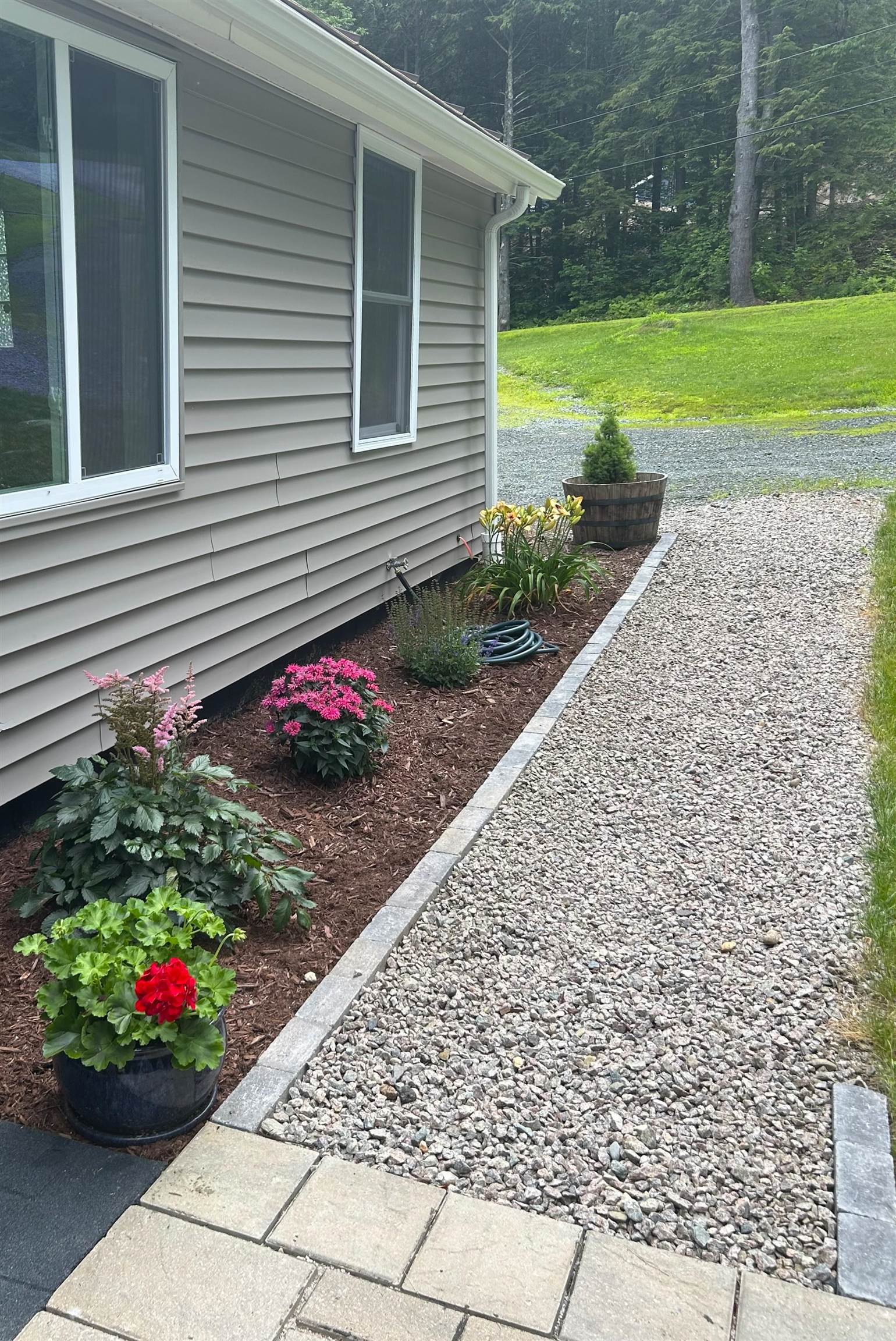 1013 Jericho Road Hartford, VT 05001 - Photo 11 of 55