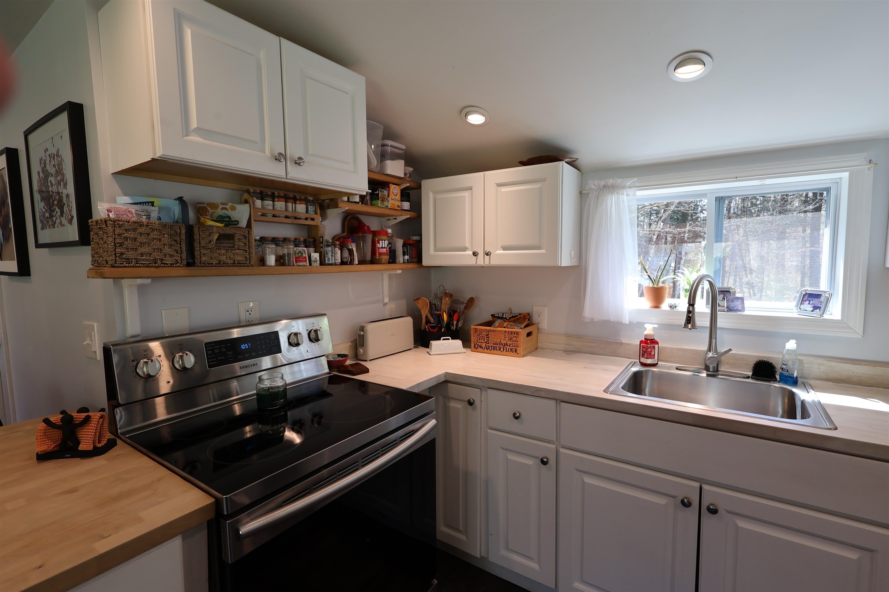 1013 Jericho Road Hartford, VT 05001 - Photo 25 of 55