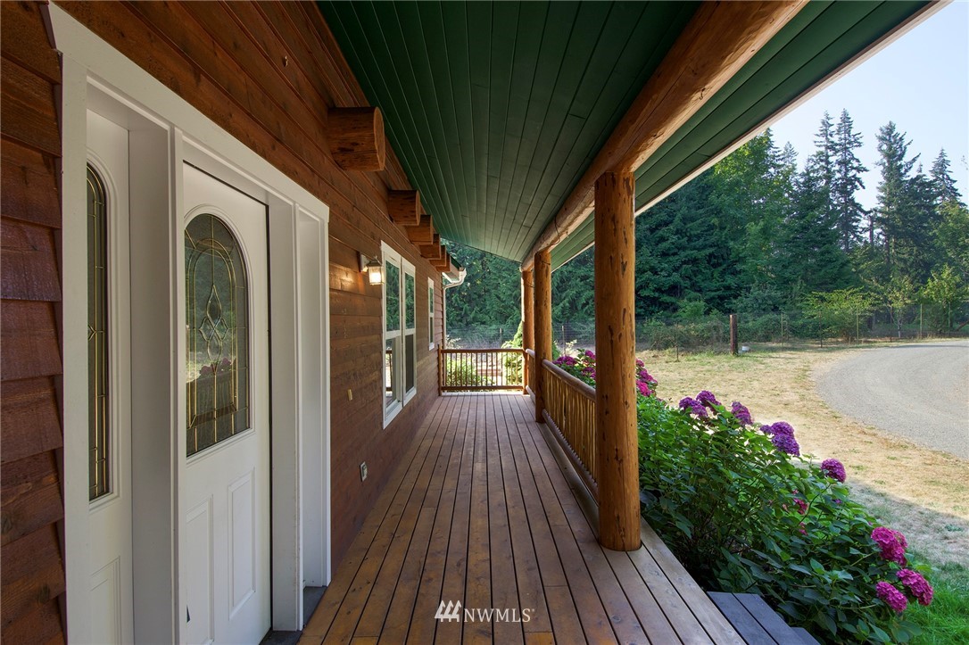 185 Roundtree Road Port Angeles, WA 98362 - Photo 2 of 40 Gallery Image 2
