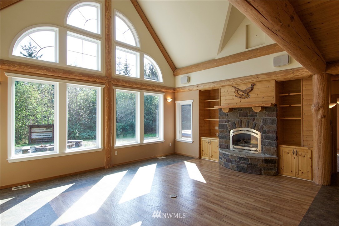 185 Roundtree Road Port Angeles, WA 98362 - Photo 4 of 40 Gallery Image 4