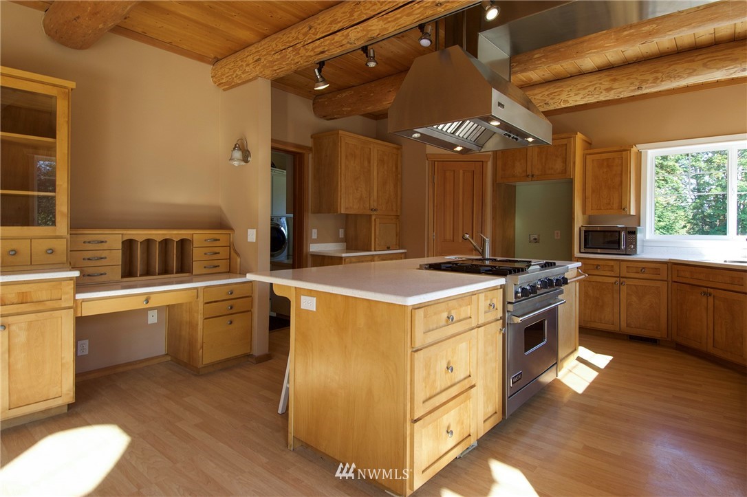 185 Roundtree Road Port Angeles, WA 98362 - Photo 8 of 40 Gallery Image 8