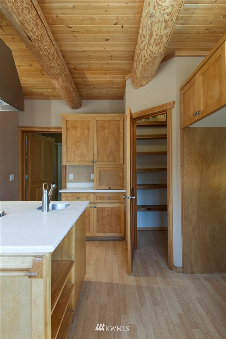 185 Roundtree Road Port Angeles, WA 98362 - Photo 10 of 40 Gallery Image 10