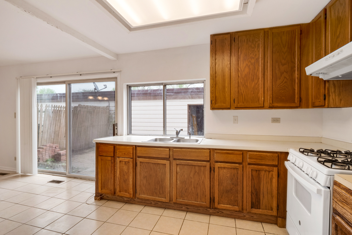 5540 Pebblebeach Drive Hanover Park, IL 60133 - Photo 11 of 28