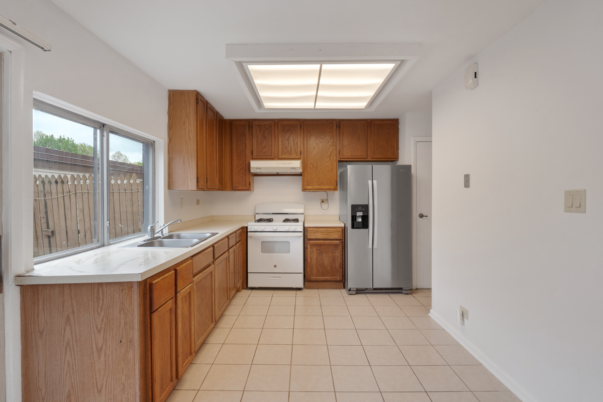 5540 Pebblebeach Drive Hanover Park, IL 60133 - Photo 10 of 28