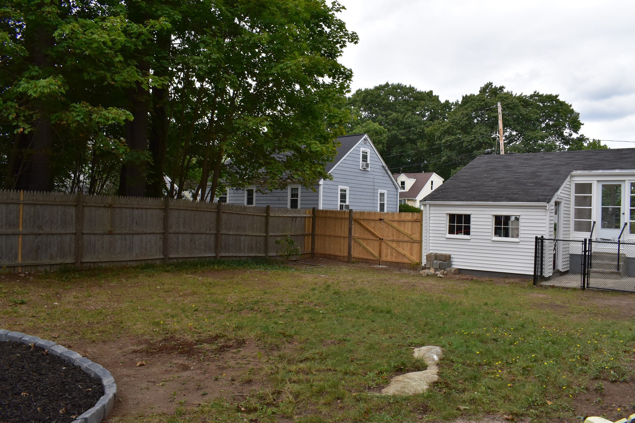 65 Thomas Road Weymouth, MA 02190 - Photo 28 of 29 Gallery Image 28