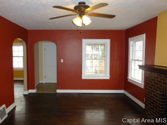 2413 South 7th Street Springfield, IL 62703 - Photo 3 of 12