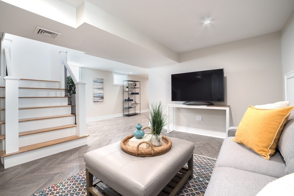 93-95 Wellsmere Road, Unit A Boston, MA 02131 - Photo 18 of 26 Gallery Image 18