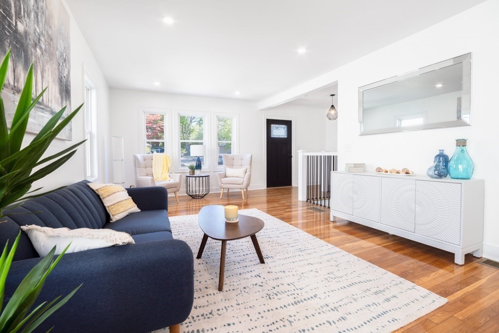93-95 Wellsmere Road, Unit A Boston, MA 02131 - Photo 5 of 26 Gallery Image 5