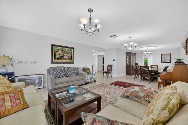 $7,600 | 7690 Southwest 128th Street, Pinecrest, FL 33156