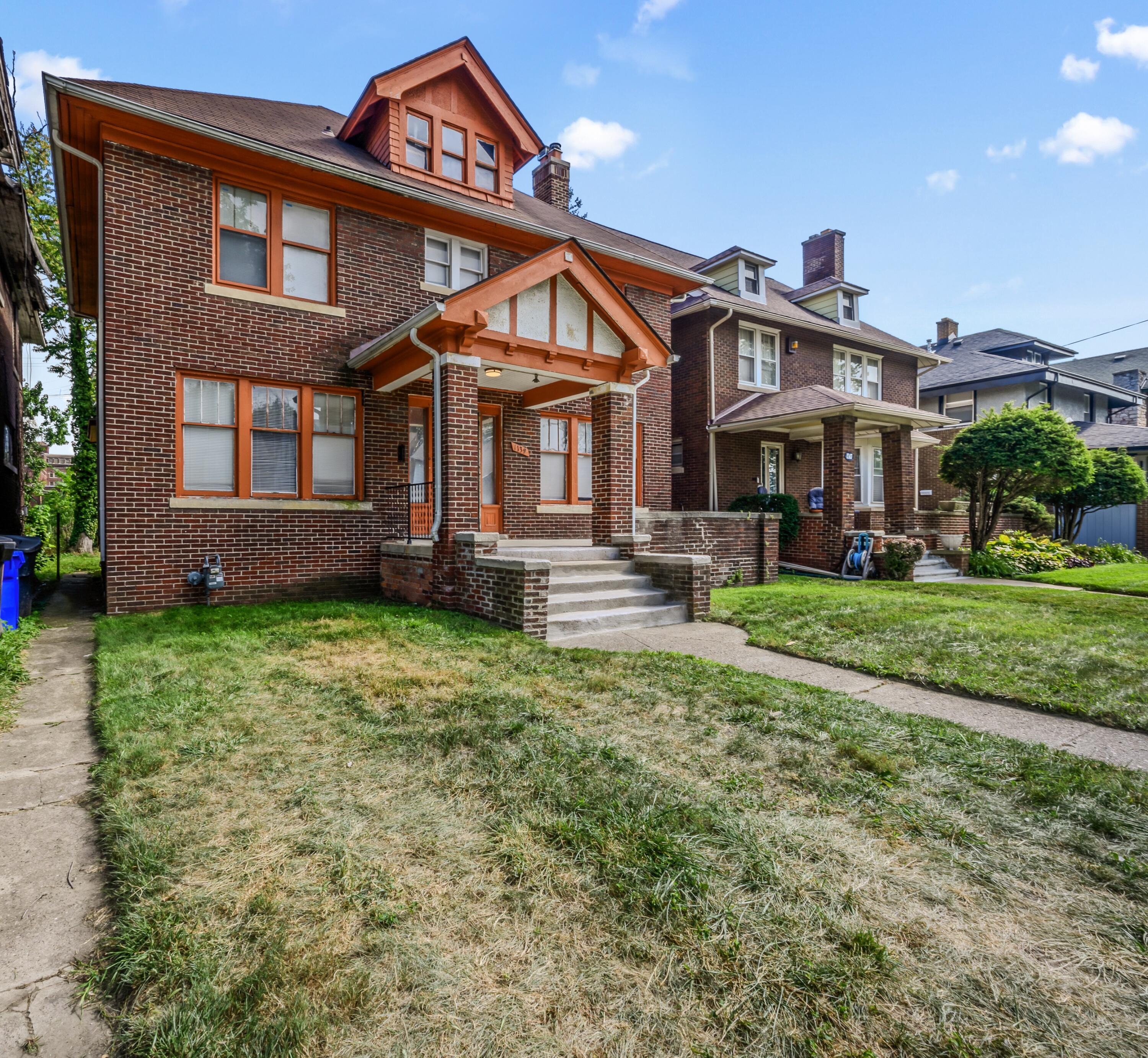 1139 Atkinson Street Detroit, MI 48202 - Photo 2 of 11 DSC_5107-HDR