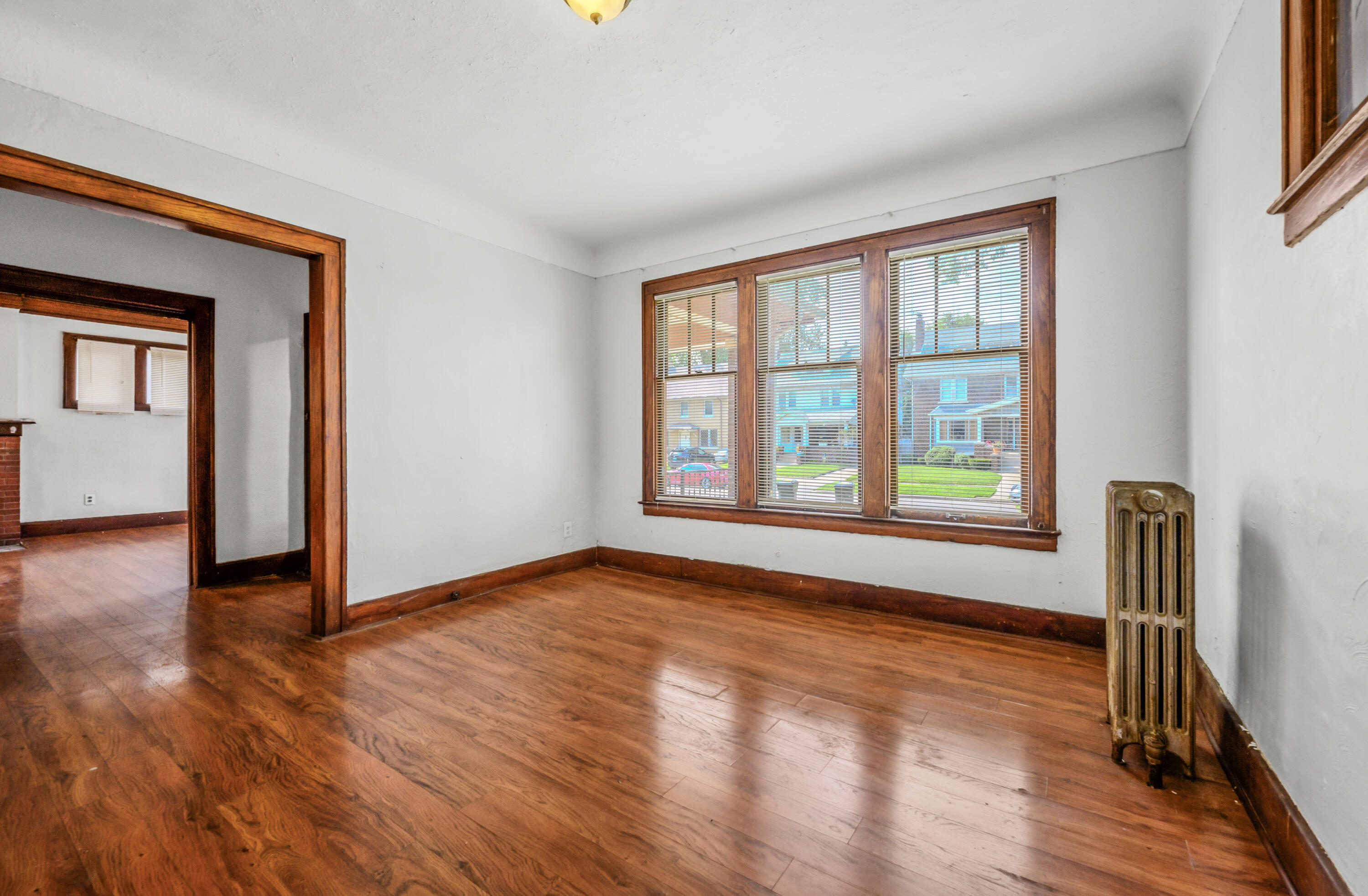 1139 Atkinson Street Detroit, MI 48202 - Photo 5 of 11 DSC_5332-HDR