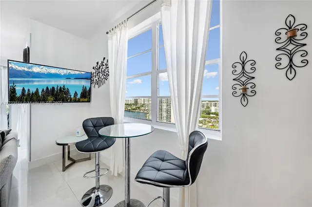 $8,500 | 4001 South Ocean Drive, Unit PH2, Hollywood, FL 33019