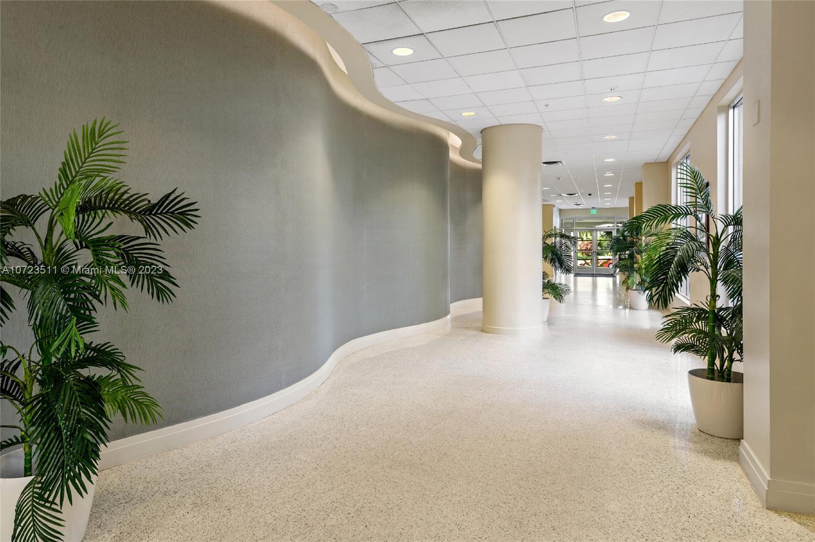 4001 South Ocean Drive, Unit PH2 Hollywood, FL 33019 - Photo 40 of 51