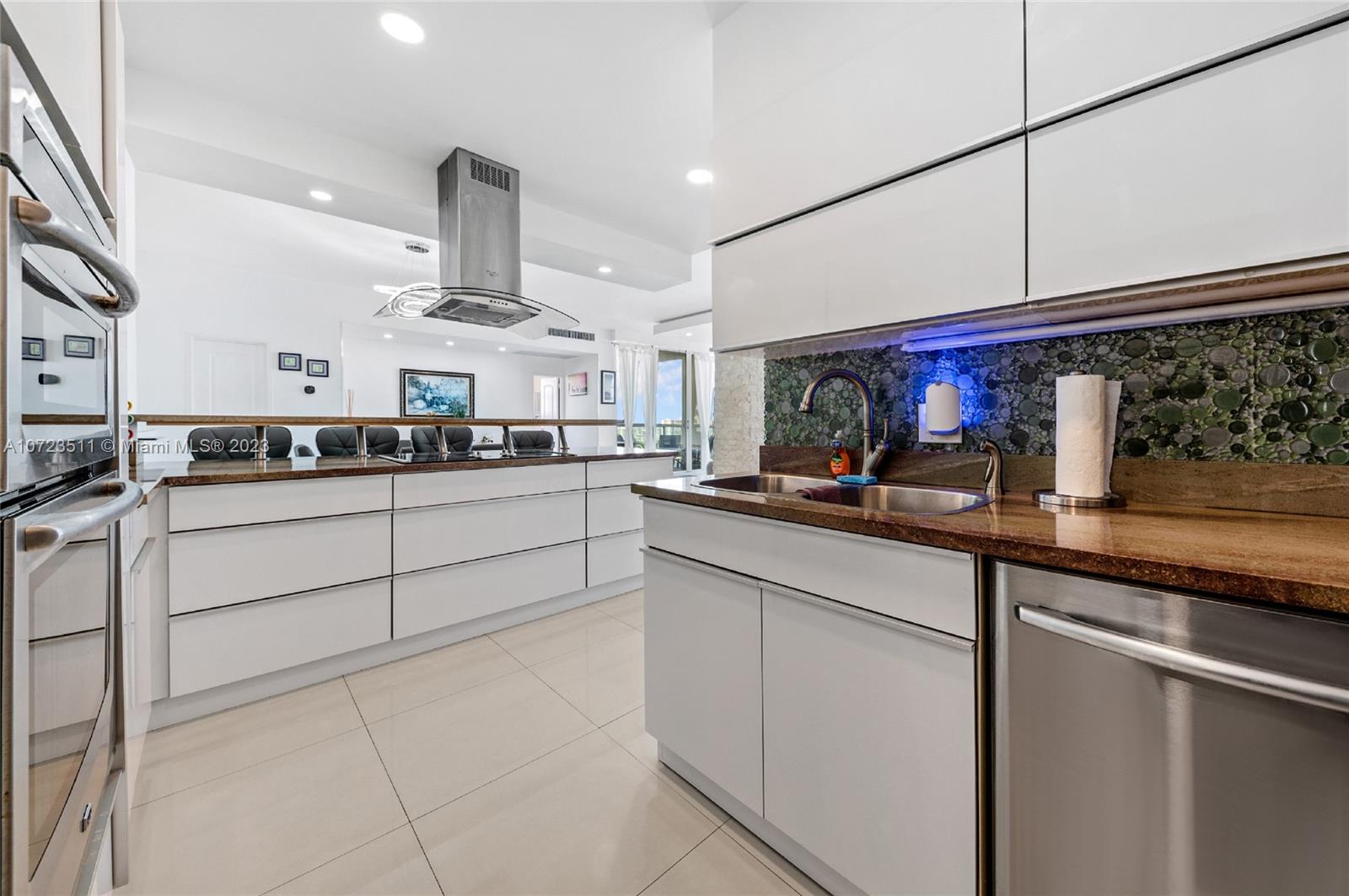 4001 South Ocean Drive, Unit PH2 Hollywood, FL 33019 - Photo 9 of 51