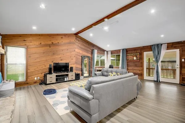 $2,999 | 2710 Deeringhill Drive, Austin, TX 78745