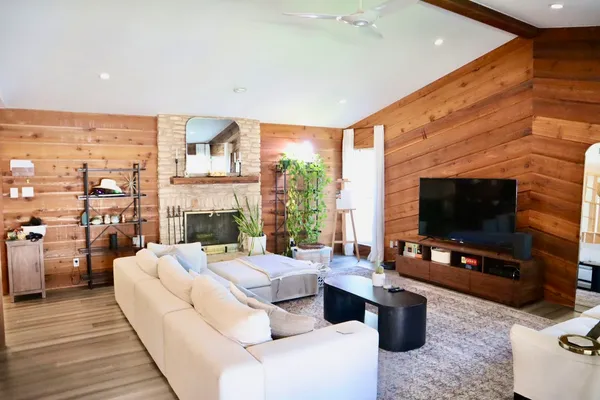 $2,999 | 2710 Deeringhill Drive, Austin, TX 78745