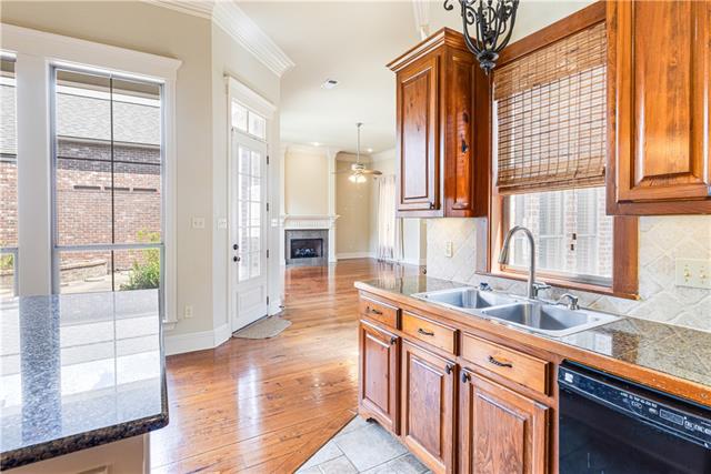 10746 Shoreline Drive Baton Rouge, LA 70809 - Photo 8 of 46