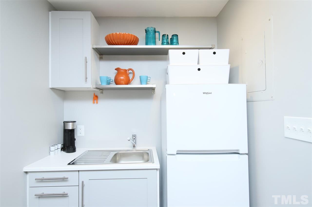 815 Clay Street Raleigh, NC 27605 - Photo 29 of 30 a utility room with dryer and washer
