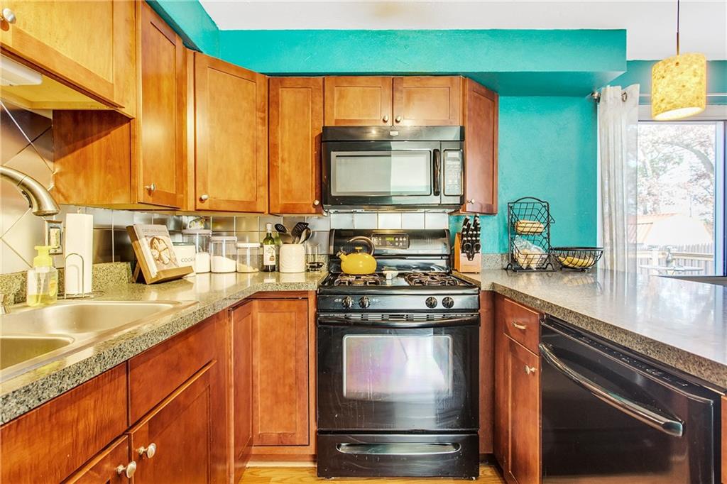715 Victory Road Allison Park, PA 15101 - Photo 7 of 25 Gallery Image 7