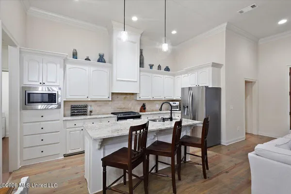 $362,000 | 119 Hampton Place, Madison, MS 39110