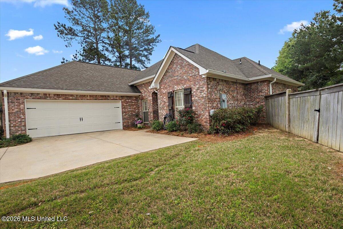 119 Hampton Place Madison, MS 39110 - Photo 2 of 31 02-HTP_6610