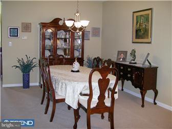 102 Threadleaf Terrace Burlington, NJ 08016 - Photo 3 of 12 Dining Room