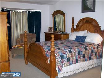 102 Threadleaf Terrace Burlington, NJ 08016 - Photo 8 of 12 Bedroom - Main