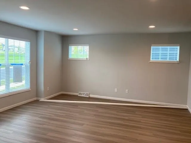 $2,850 | 621 Hillcrest Drive, Waunakee, WI 53597