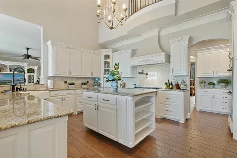 $4,200,000 | 1904 West Emerald Bend Court, Granbury, TX 76049