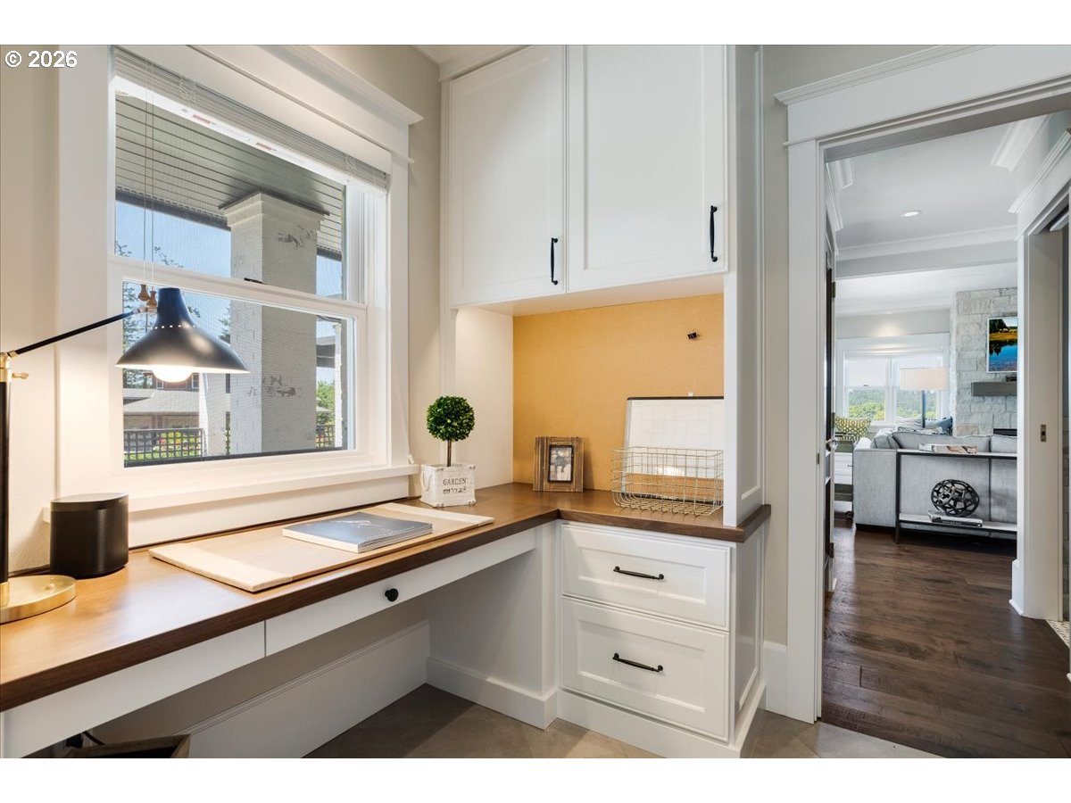 21187 South Leland Road Oregon City, OR 97045 - Photo 18 of 48