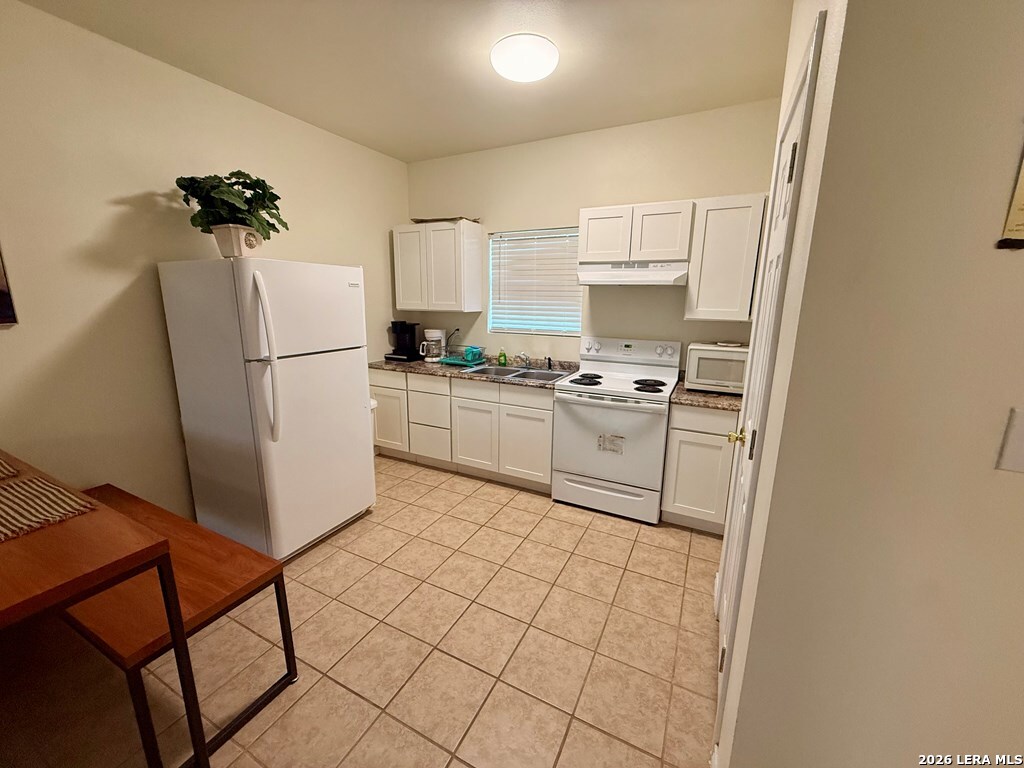 391 Riverside Drive, Unit 14 Eagle Pass, TX 78852 - Photo 3 of 21