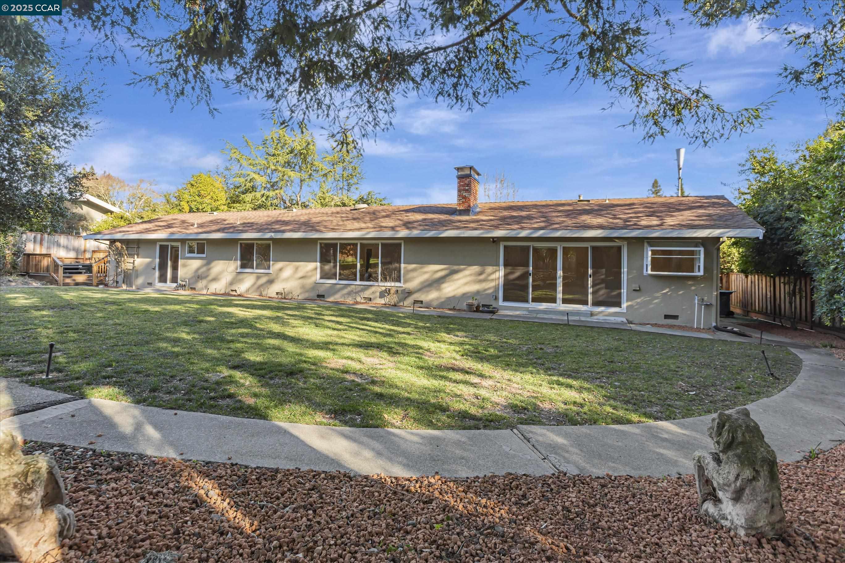 844 Camino Ricardo Moraga, CA 94556 - Photo 3 of 30