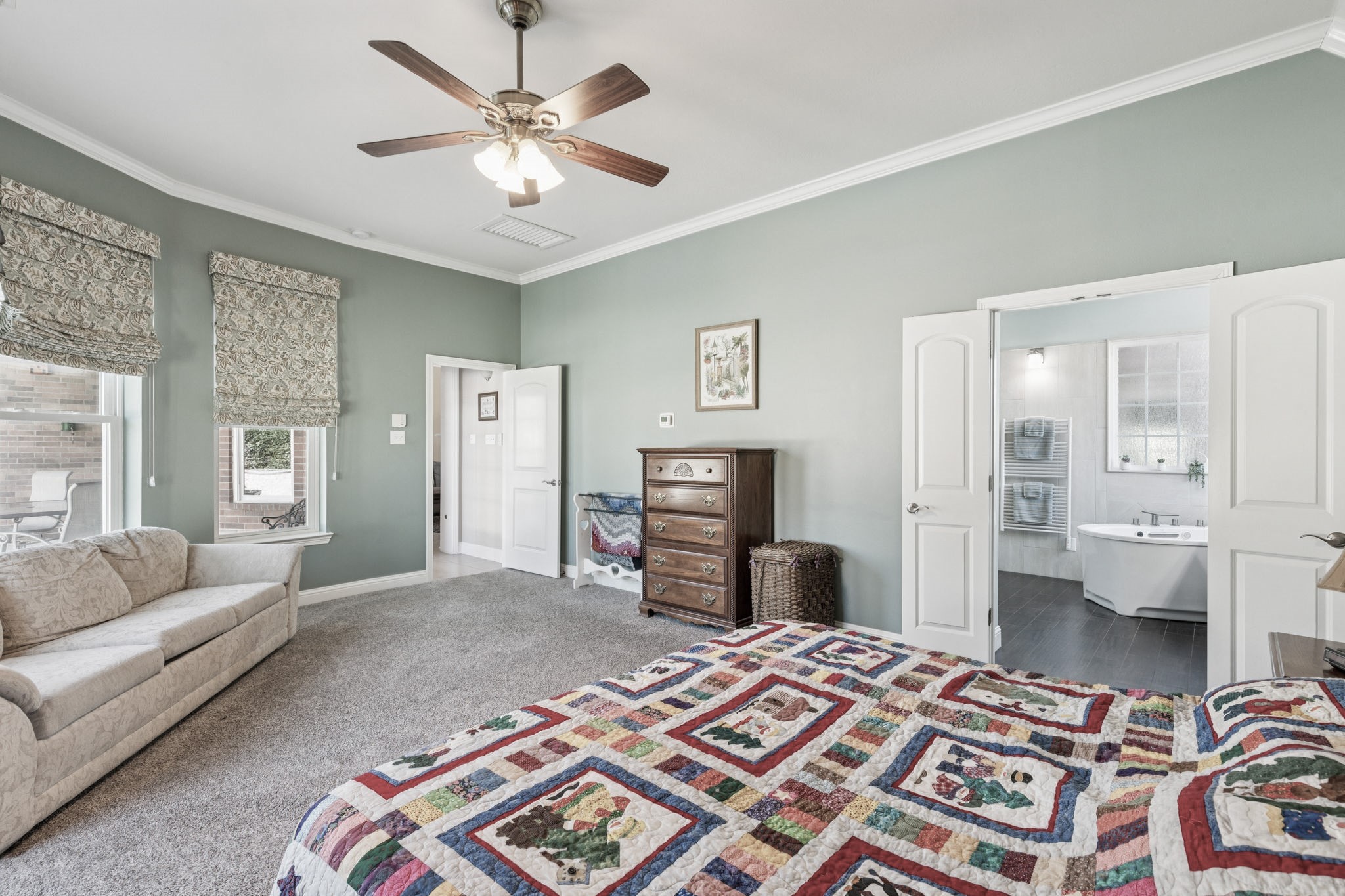 2809 Cedar Ridge Trail Friendswood, TX 77546 - Photo 4 of 33 HUGE MAIN BEDROOM
