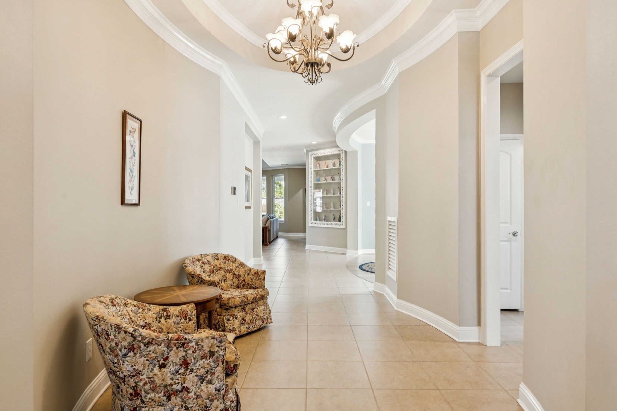 2809 Cedar Ridge Trail Friendswood, TX 77546 - Photo 5 of 33 LONG GRAND ENTRY HALL WITH 10' CEILINGS AND CROWN MOULDING