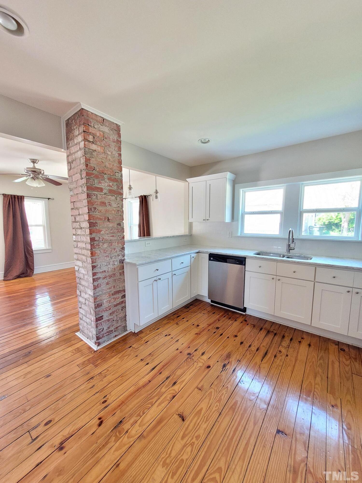321 Bledsoe Avenue Raleigh, NC 27601 - Photo 10 of 32 Photo #10