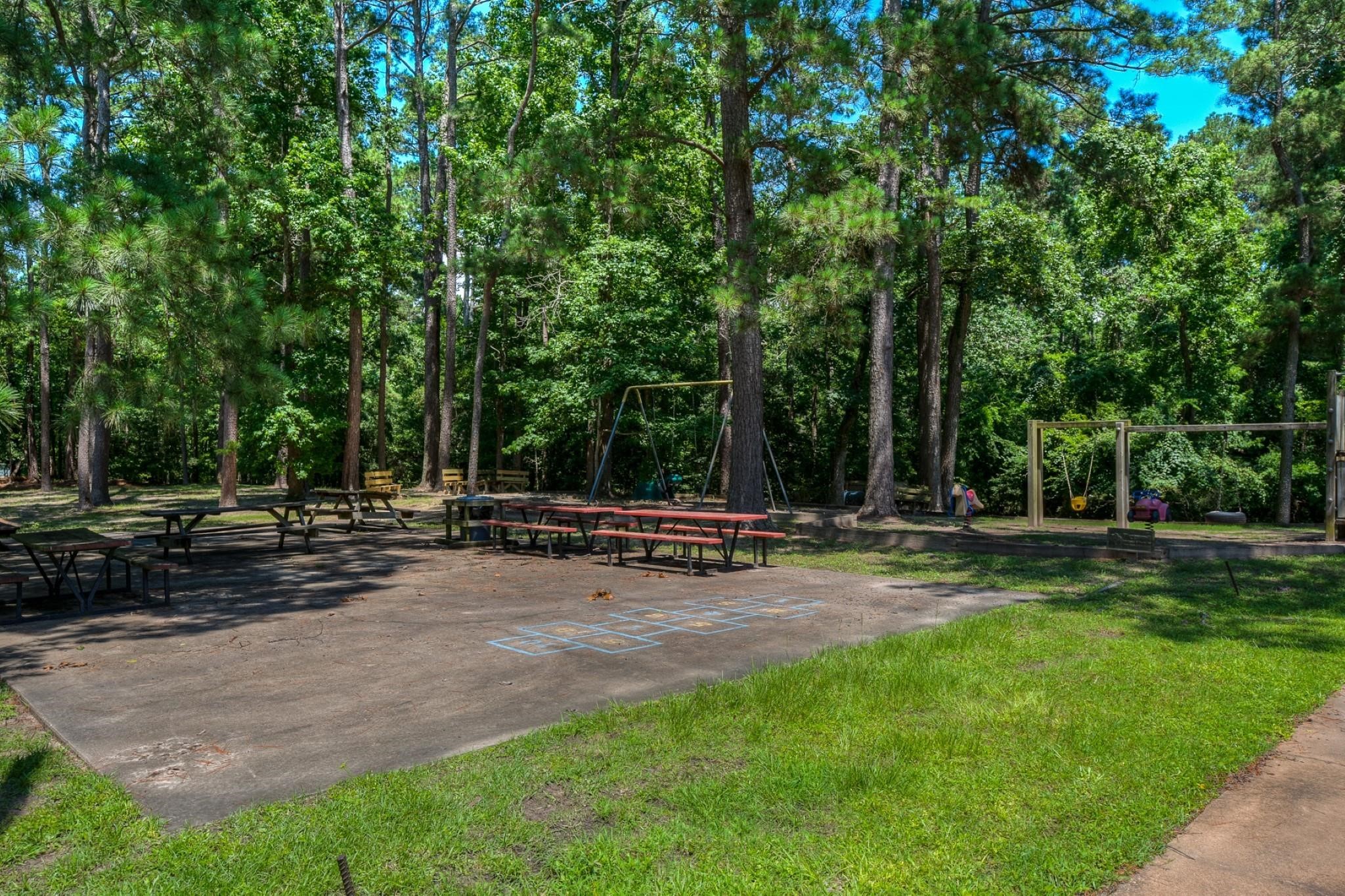 10 Castaway Lane Coldspring, TX 77331 - Photo 5 of 7
