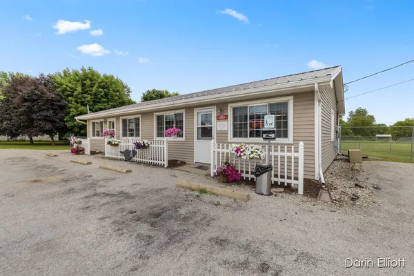 $299,900 | 2389 North State Road, Ionia, MI 48846