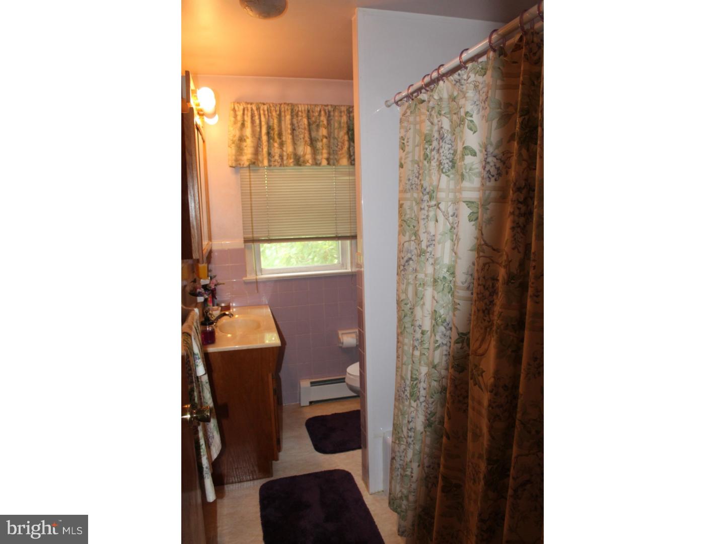5842 Upper Ridge Road Pennsburg, PA 18073 - Photo 8 of 15 Gallery Image 8