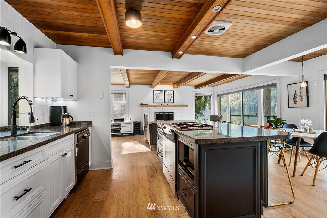 1450 Roy Road Bellingham, WA 98229 - Photo 13 of 40 Gallery Image 13