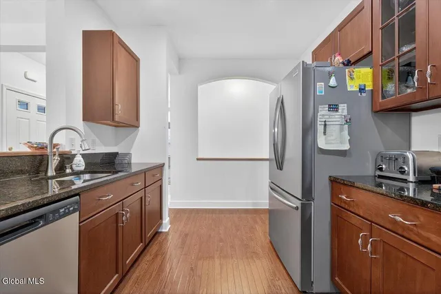 $420,000 | 3 B Winchester Place, Halfmoon, NY 12118