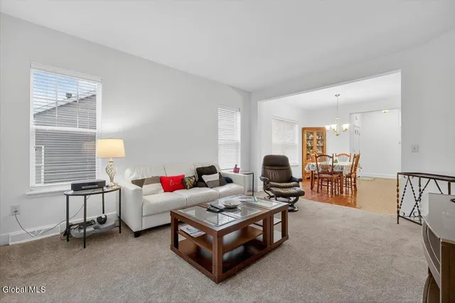 $420,000 | 3 B Winchester Place, Halfmoon, NY 12118