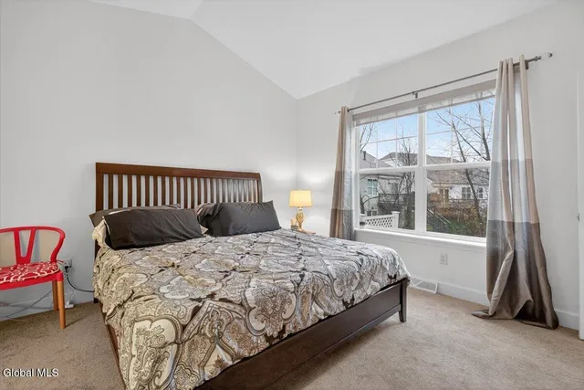 $420,000 | 3 B Winchester Place, Halfmoon, NY 12118