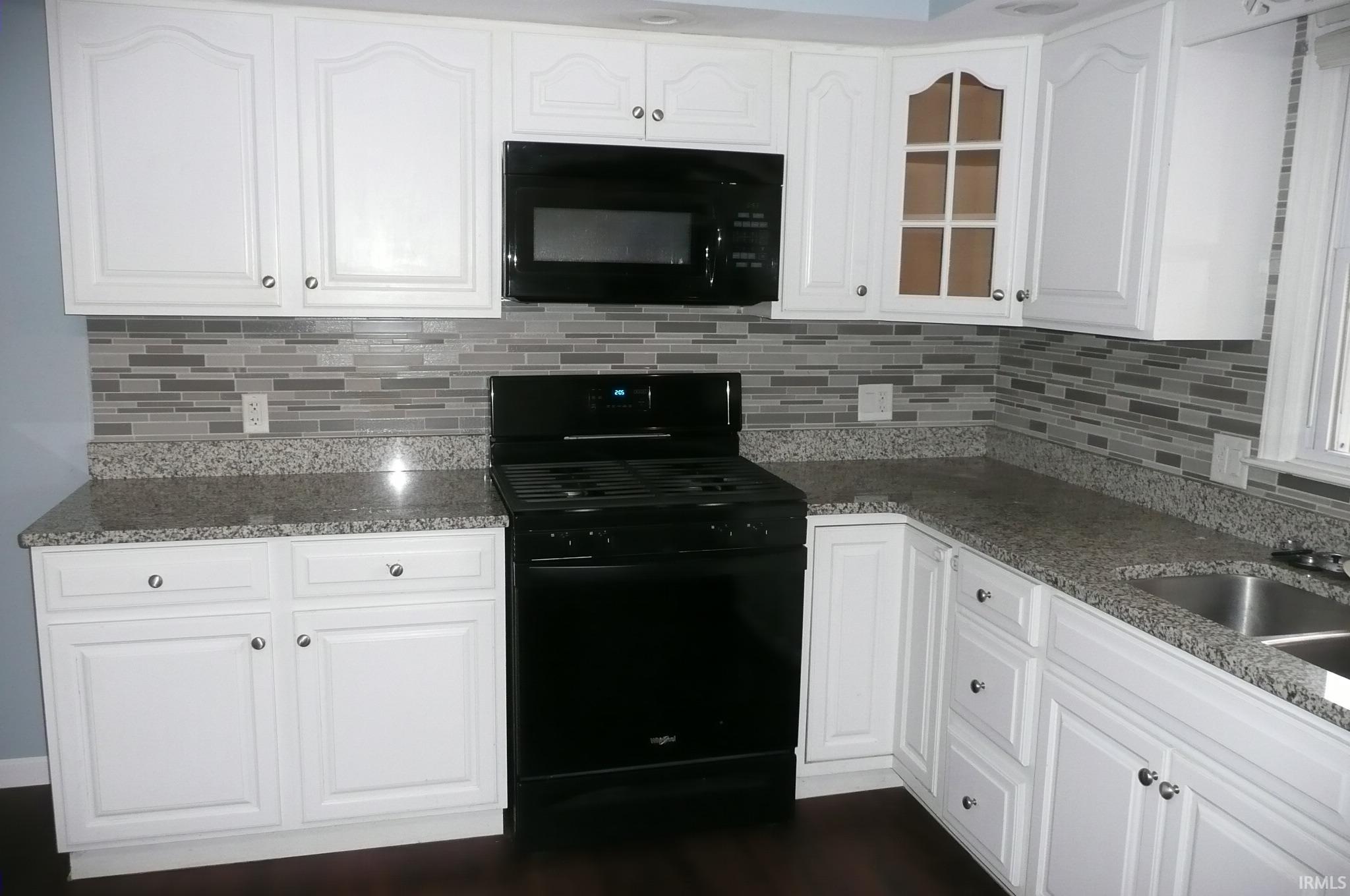 60173 Fir Road Mishawaka, IN 46544 - Photo 13 of 33