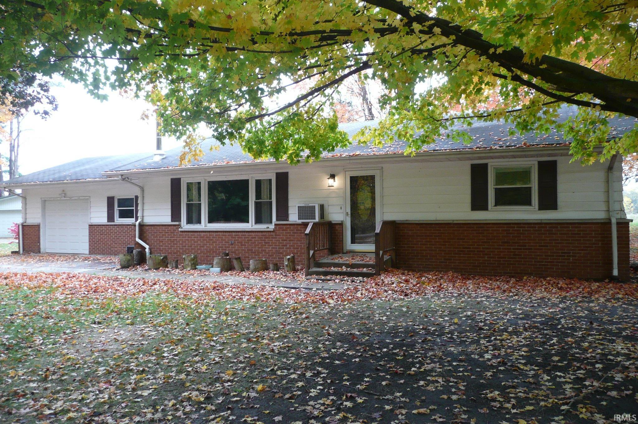 60173 Fir Road Mishawaka, IN 46544 - Photo 2 of 33