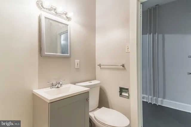 $1,800 | 876 North 23rd Street, Unit 1, Philadelphia, PA 19130
