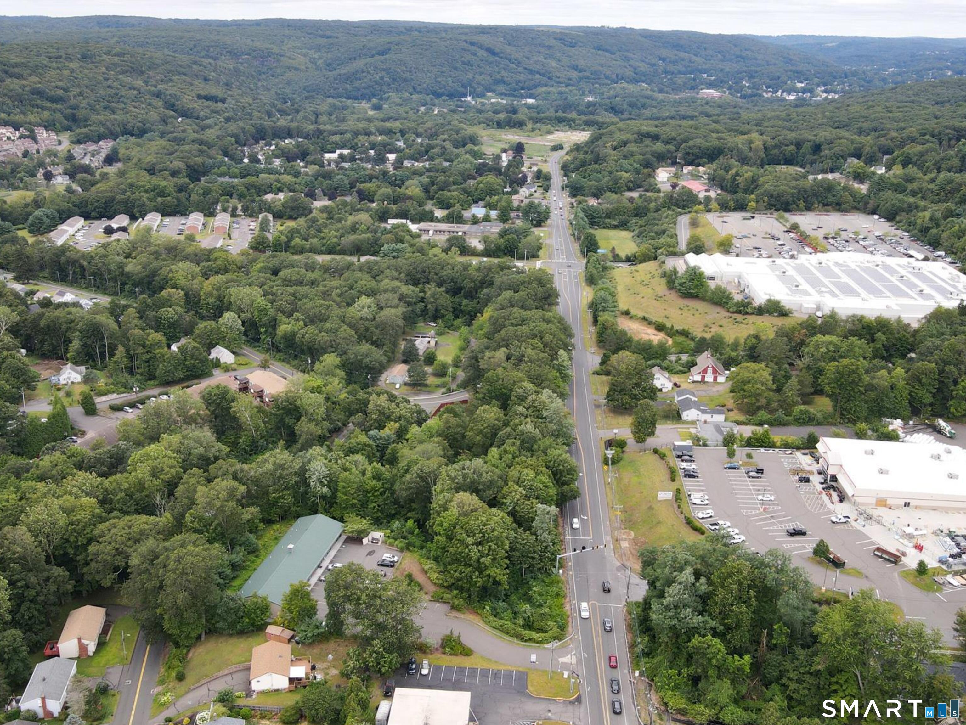 738 Beacon Valley Road Naugatuck, CT 06770 - Photo 13 of 15